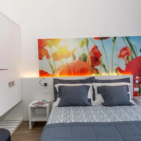 Wally Hotel